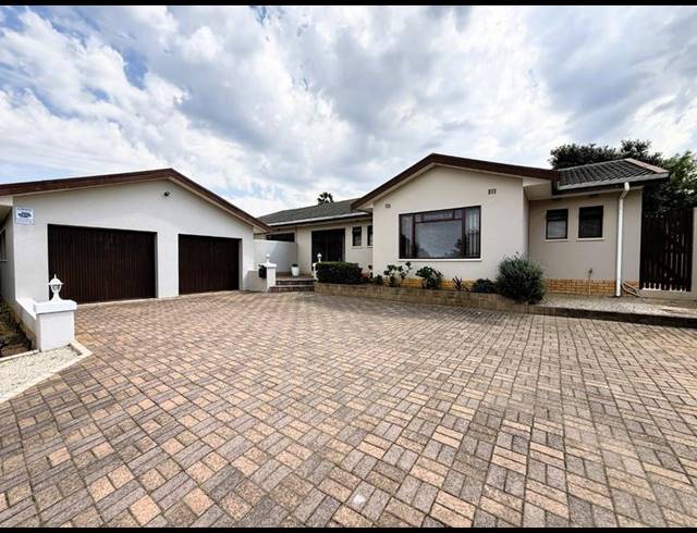 4 BEDROOM HOUSE FOR SALE IN PANORAMA